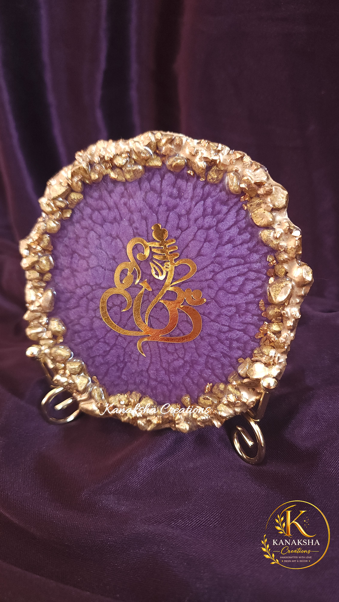 Close-up of handcrafted resin Ganesh stand with intricate details and premium finish